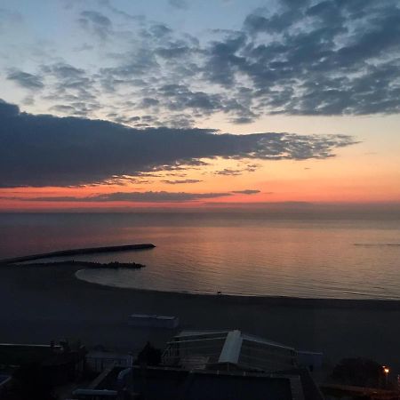 Faleza Nord Sea View Apartment Constanţa Eksteriør billede